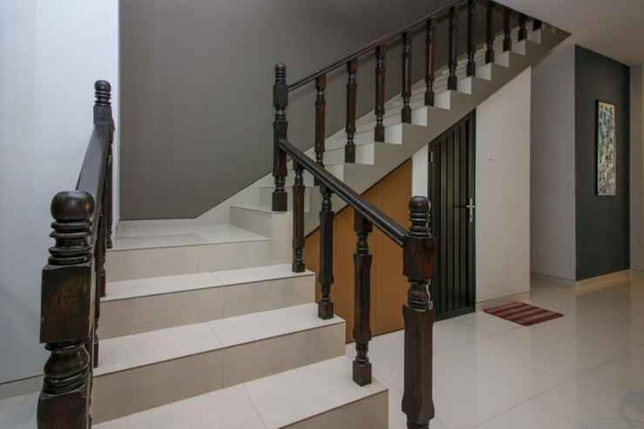 Kencana Residence Surabaya Exteriör bild